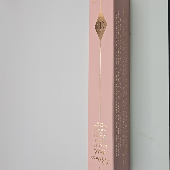 Charlotte Tilbury Beauty Highlighter Wand Pillow Talk Original - Picture 7 of 13